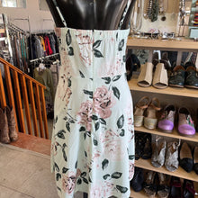 Load image into Gallery viewer, Dynamite floral dress NWT M