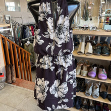 Load image into Gallery viewer, Dynamite halter dress M