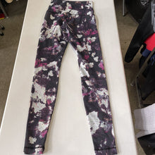 Load image into Gallery viewer, Lululemon Leggings 6