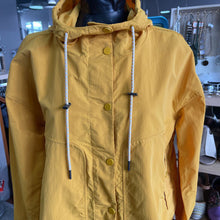 Load image into Gallery viewer, Columbia Day Trippin' Crop Jacket M NWT