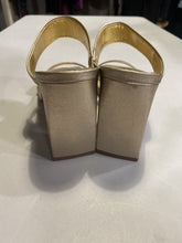 Load image into Gallery viewer, KENDALL + KYLIE Sandals 8