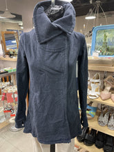 Load image into Gallery viewer, Lululemon Sweater S