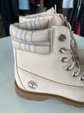 Load image into Gallery viewer, Timberland Boots 7