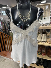 Load image into Gallery viewer, Shoulder Tank Top S