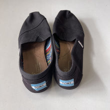 Load image into Gallery viewer, Toms Shoes 7.5