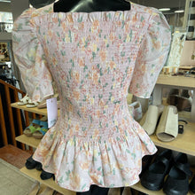 Load image into Gallery viewer, Rachel Parcell Floral Top NWT S