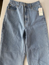 Load image into Gallery viewer, Twik/Simons Jeans NWT 28
