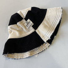 Load image into Gallery viewer, Urban Outfitters patchwork Style Bucket Hat NWT
