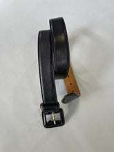 Load image into Gallery viewer, Giorgio Armani Belt Leather Vintage 75/30