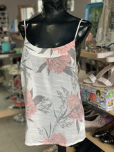 Load image into Gallery viewer, Vero Moda Tank Top L