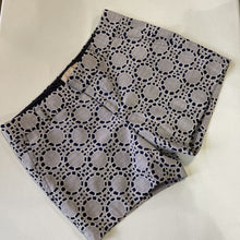 Load image into Gallery viewer, Banana Republic Shorts 2