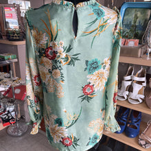 Load image into Gallery viewer, Violet & Claire Floral Silky Top long sleeve S