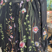 Load image into Gallery viewer, Beyond Capri Embroidered Top M/L