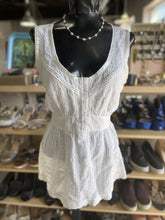 Load image into Gallery viewer, DKNY Jeans Lace Detail Top M