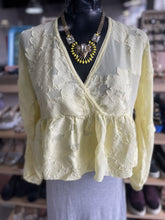 Load image into Gallery viewer, Wilfred Top Long sleeve XS