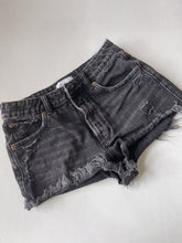 Load image into Gallery viewer, Zara Shorts 2