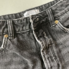 Load image into Gallery viewer, Zara Shorts 2