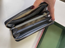 Load image into Gallery viewer, Kate Spade Wallet NWT