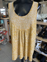 Load image into Gallery viewer, Lucky Brand beaded tank XL