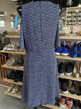 Load image into Gallery viewer, Banana Republic (outlet) cold shoulder dress 6