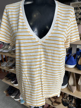 Load image into Gallery viewer, Madewell striped V neck Top short sleeve M