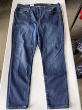 Load image into Gallery viewer, Gap True legging jeans 33