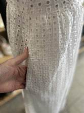 Load image into Gallery viewer, J Crew Eyelet Dress 6