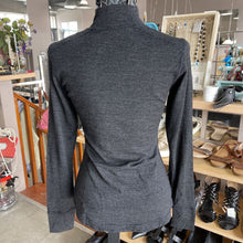 Load image into Gallery viewer, Tatum & Olivia Wool top long sleeve L