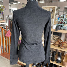 Load image into Gallery viewer, Tatum & Olivia Wool top long sleeve L
