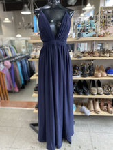 Load image into Gallery viewer, Maniju halter dress M