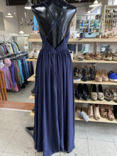 Load image into Gallery viewer, Maniju halter dress M