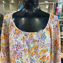 Load image into Gallery viewer, H&M floral dress M