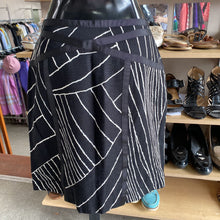 Load image into Gallery viewer, Ann Taylor Skirt 2