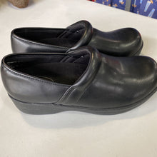 Load image into Gallery viewer, Safe Step Shoes 9