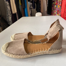 Load image into Gallery viewer, a new day Sandals 7