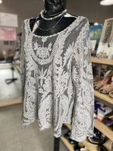 Load image into Gallery viewer, Soya Concept Lace Top XL