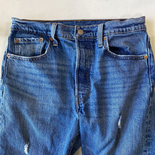 Load image into Gallery viewer, Levis 501 Jeans 28