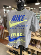 Load image into Gallery viewer, Nike Sportswear top short sleeve M