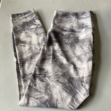 Load image into Gallery viewer, Lululemon Leggings 10