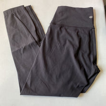 Load image into Gallery viewer, Lululemon Leggings 8