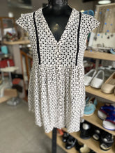 Load image into Gallery viewer, Vanessa Virginia Top XS