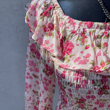 Load image into Gallery viewer, Zara Floral Top S