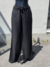 Load image into Gallery viewer, Premise Pants 12