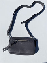 Load image into Gallery viewer, Marc Jacobs Handbag
