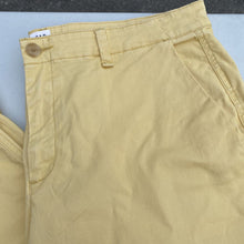 Load image into Gallery viewer, Gap Girlfriend Khaki Pants 14