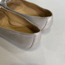 Load image into Gallery viewer, Geox Shoes 39