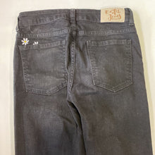 Load image into Gallery viewer, Desigual Embroidered Jeans 28