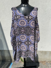 Load image into Gallery viewer, ASTR Cover up XS