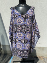 Load image into Gallery viewer, ASTR Cover up XS