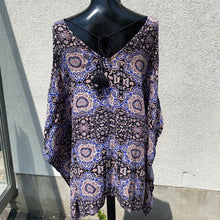 Load image into Gallery viewer, ASTR Cover up XS